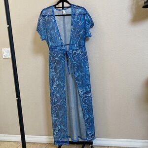 Cacia blue and white netted cover up